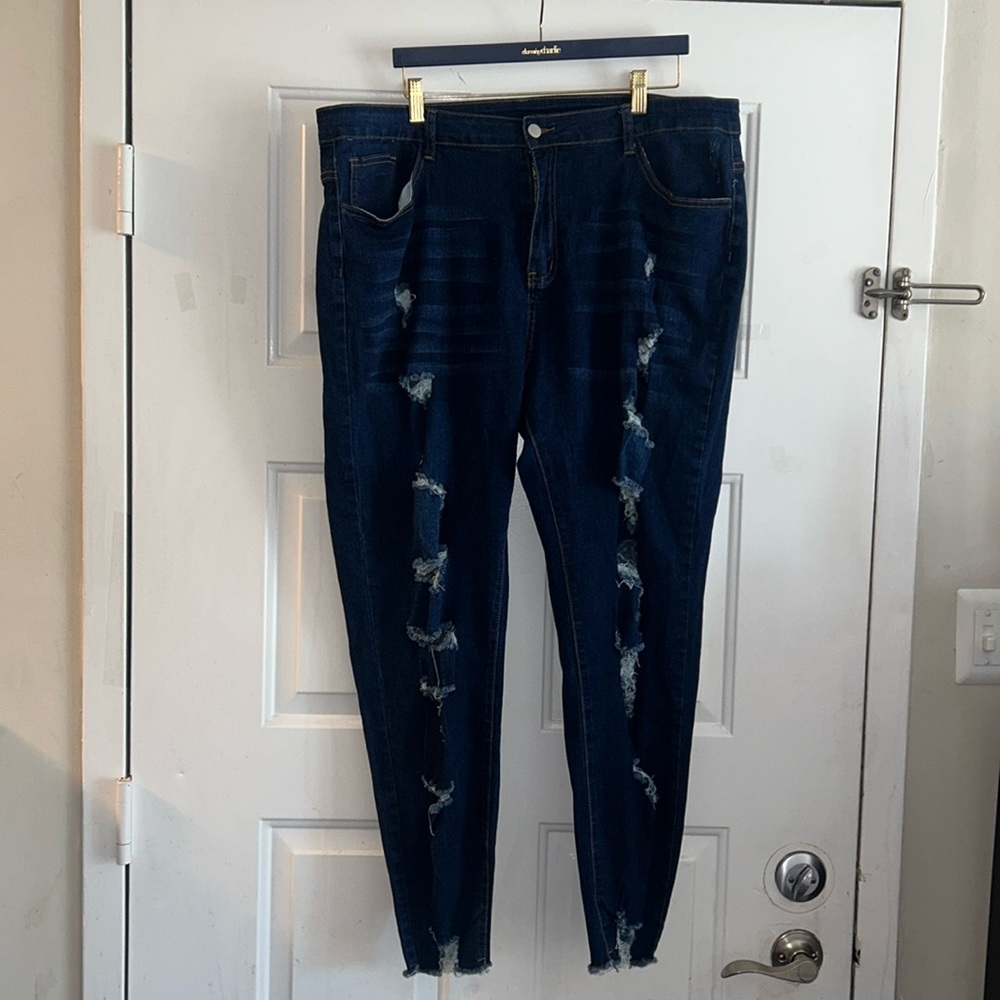 SHEIN - Picture 1 of 4